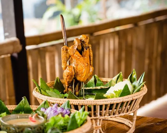 Roasted Lemongrass Chicken (Moan Ang) - Image 2